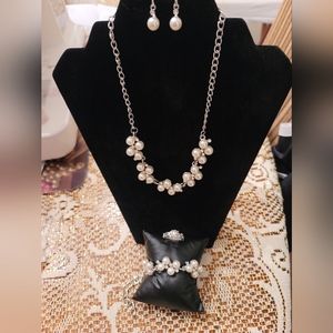 White Pearl Fashion Set